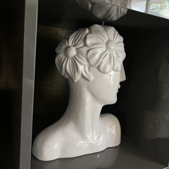 DAISY Head Face Ceramic Bust Figural Statue Figurine White Floral Etched Elegant - Picture 10 of 17